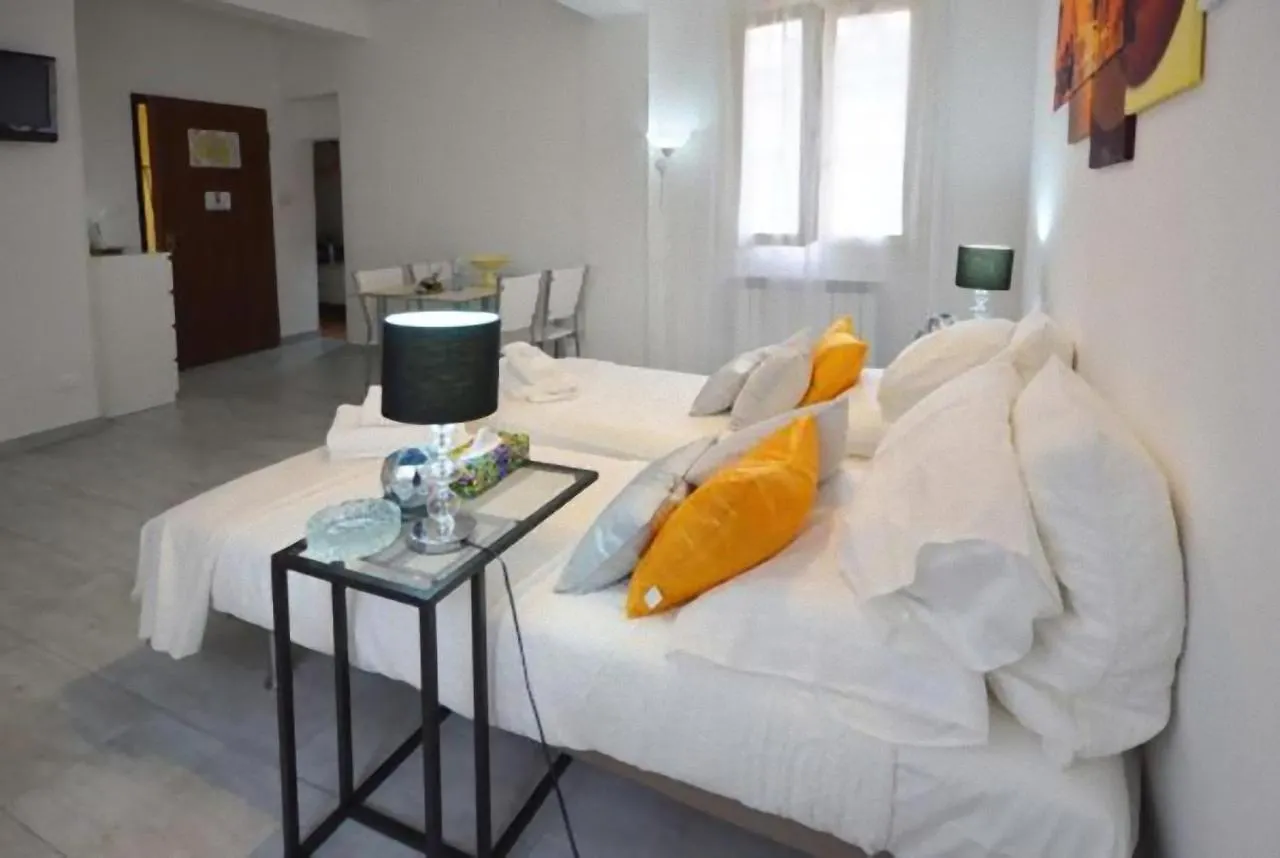 3-Tourist House Bologna-Mansarda - Self Check-In Apartman