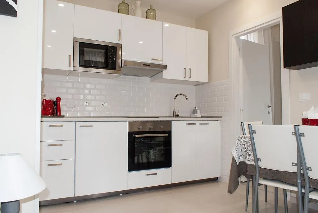 3-Tourist House Bologna-Mansarda - Self Check-In Apartment  Bologna