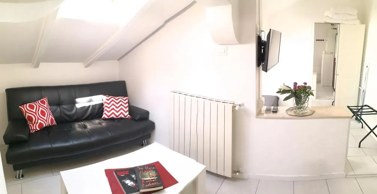 3-Tourist House Bologna-Mansarda - Self Check-In Lejlighed