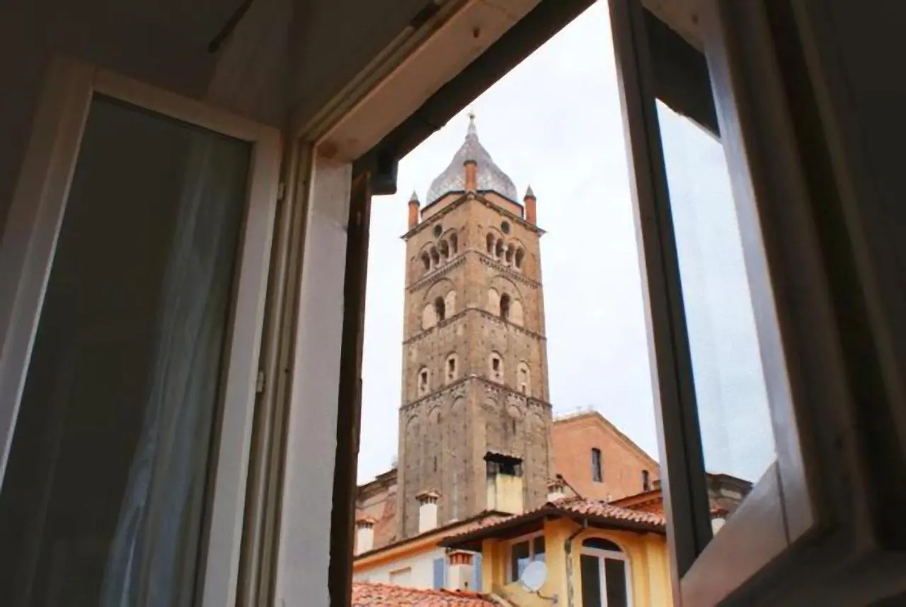 3-Tourist House Bologna-Mansarda - Self Check-In Lejlighed 0*, Bologna Italien